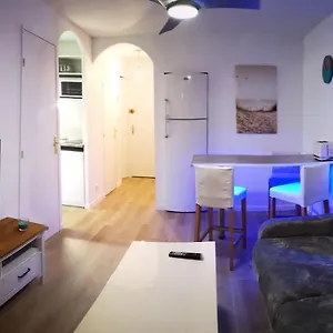  Appartement Avec Piscine Et Garage Proche Et Commerces