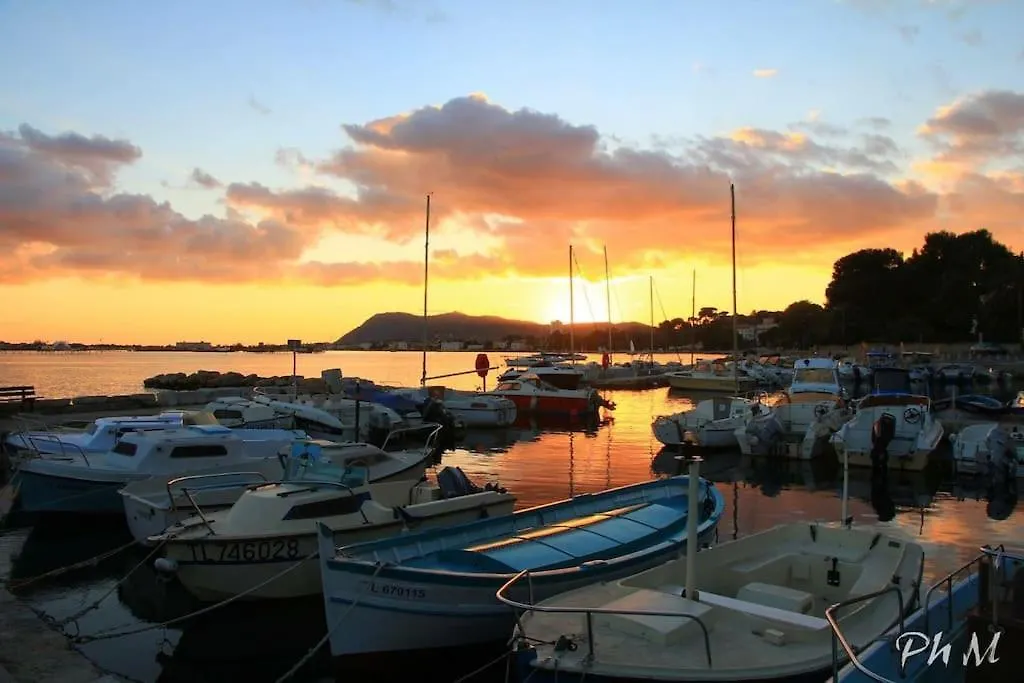 Port Tamaris, Le Troisieme Apartment La Seyne-sur-Mer 0*,  France